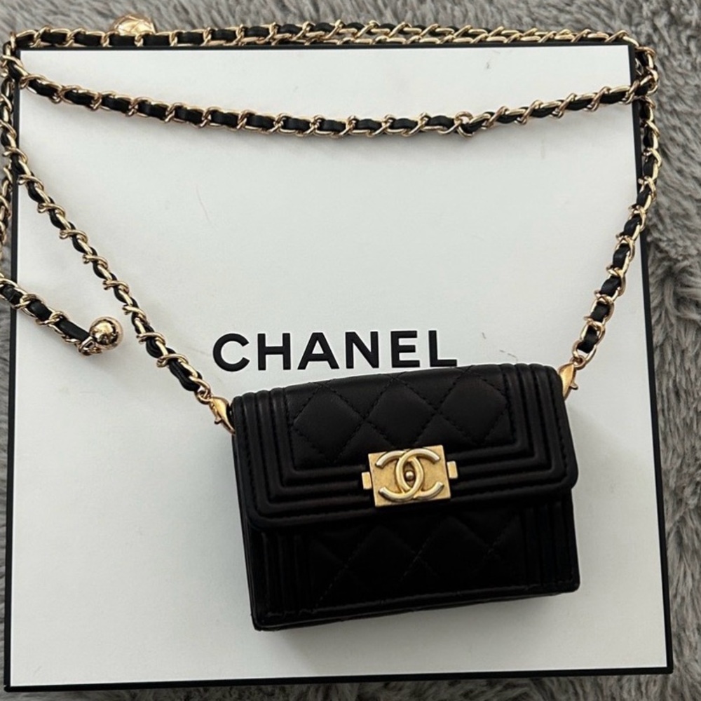 CHANEL Black Quilted Wallet with Gold Accent with off the market chain. - Picture 3 of 7